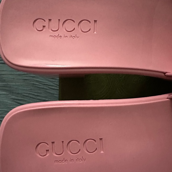 Gucci Rubber Logo Womens Platform Slide Sandals Size 38 (US 8) - Picture 7 of 9